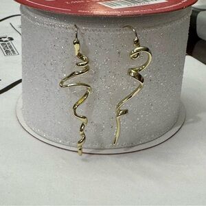 Gold Spiral Earrings NWOT